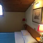 Val Del Rio Hotel