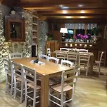 מלון Val Del Rio 3*