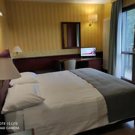 Val Del Rio 3* フィウマルボ