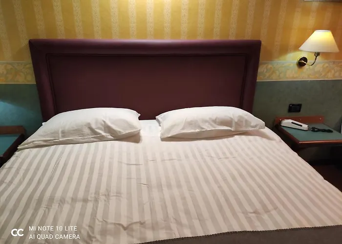 Val Del Rio 3* פיומאלבו